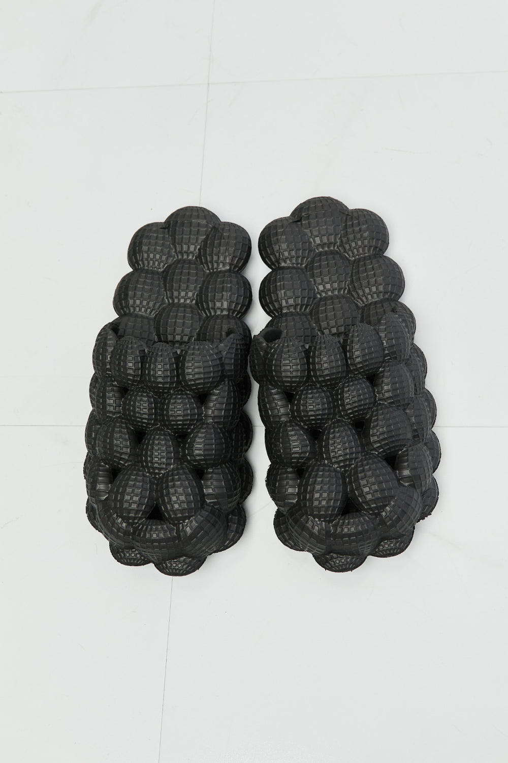 Laid Back Bubble Slides-Black Black Bubble Slides by Vim&Vigor | Vim&Vigor Boutique